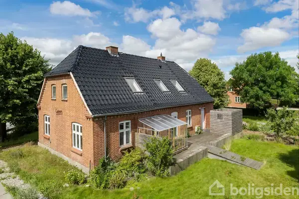 Villa på Rigtrupvej 1, 8370 Hadsten