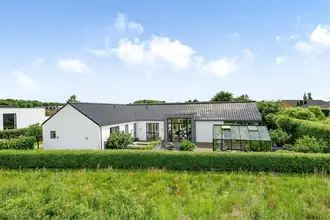 Villa på Knudmoseparken 172, Lind, 7400 Herning