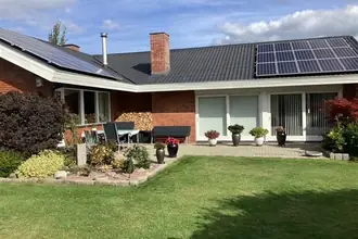 Villa på Slåenvej 5, Høll, 7080 Børkop