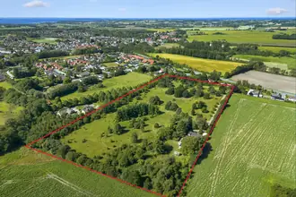 Landejendom på Landø 58, 5683 Haarby