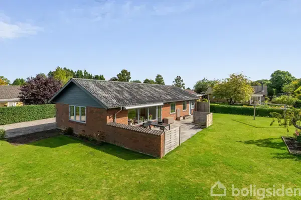 Villa på Enebærvænget 4, 5856 Ryslinge