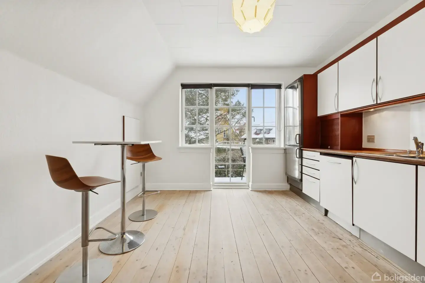 Lys og velindrettet villalejlighed på god adresse - Visning 4