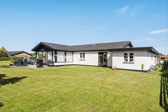 Villa på Ulfkjærvej 9, 6990 Ulfborg
