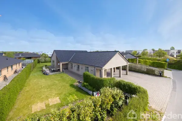 Villa på Østervænget 14, 8381 Tilst