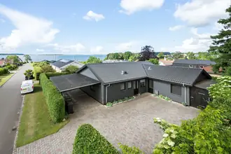 Villa på Fjordbakken 26, Dyves Bro, 4700 Næstved