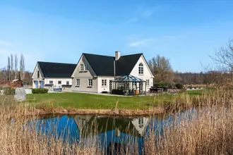 Landejendom på Torupvejen 21, 3390 Hundested