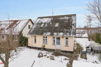 Villa på Henriks Alle 8, 4400 Kalundborg