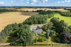 Landejendom på Øllemosevej 10, 4690 Haslev