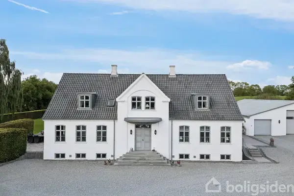 Landejendom på Loddenhøjvej 110, 6200 Aabenraa