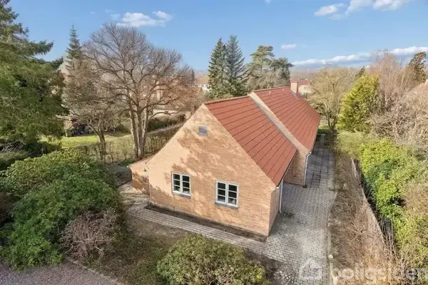 Villa på Hvidørevej 79, 2930 Klampenborg