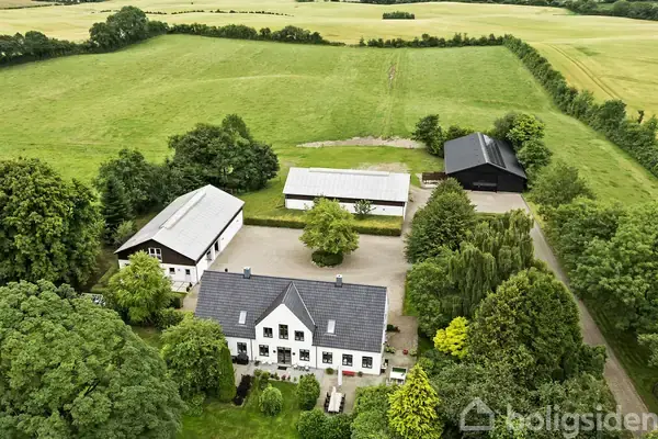 Landejendom på Hoptrup Hovedgade 131, 6100 Haderslev