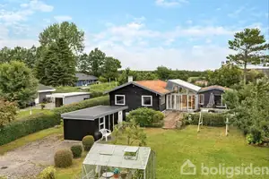 Fritidsbolig på Pøt Strandby 57, 7130 Juelsminde