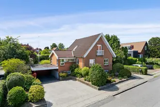 Villa på Minthøjvej 3, Hasle, 8210 Aarhus V