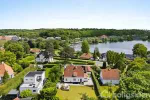 Villa på Gl. Dronninggårds Alle 18, 2840 Holte