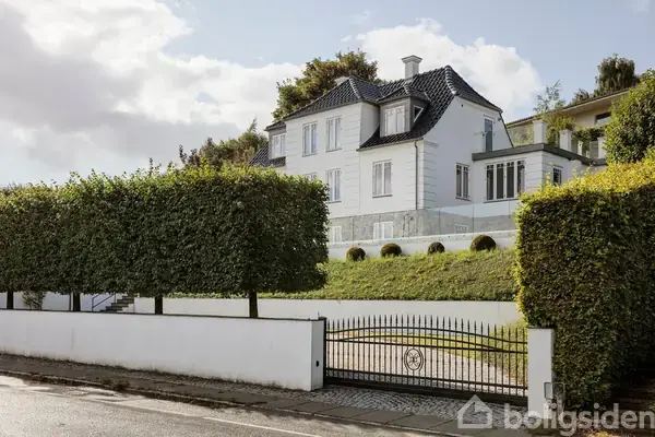 Villa på Strandvejen 57, 7120 Vejle Øst