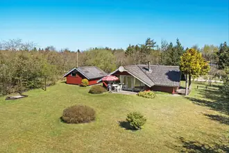 Fritidshus på Kløvervej 466, Nørhede, 6990 Ulfborg