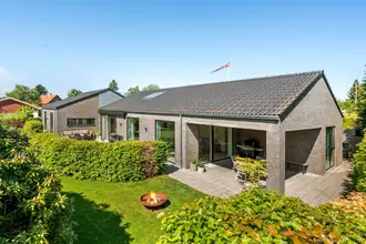 Villa på Bakkevej 57, 2830 Virum