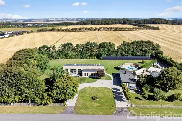 Landejendom på Gl. Grenåvej 229, 8960 Randers SØ
