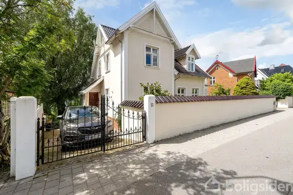 Villa på Holmegårdsvej 11, 3400 Hillerød