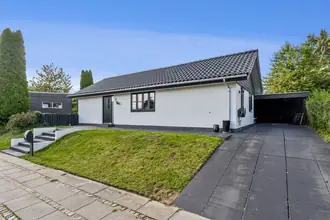 Villa på Tirsvej 2, Bolbro, 5200 Odense V