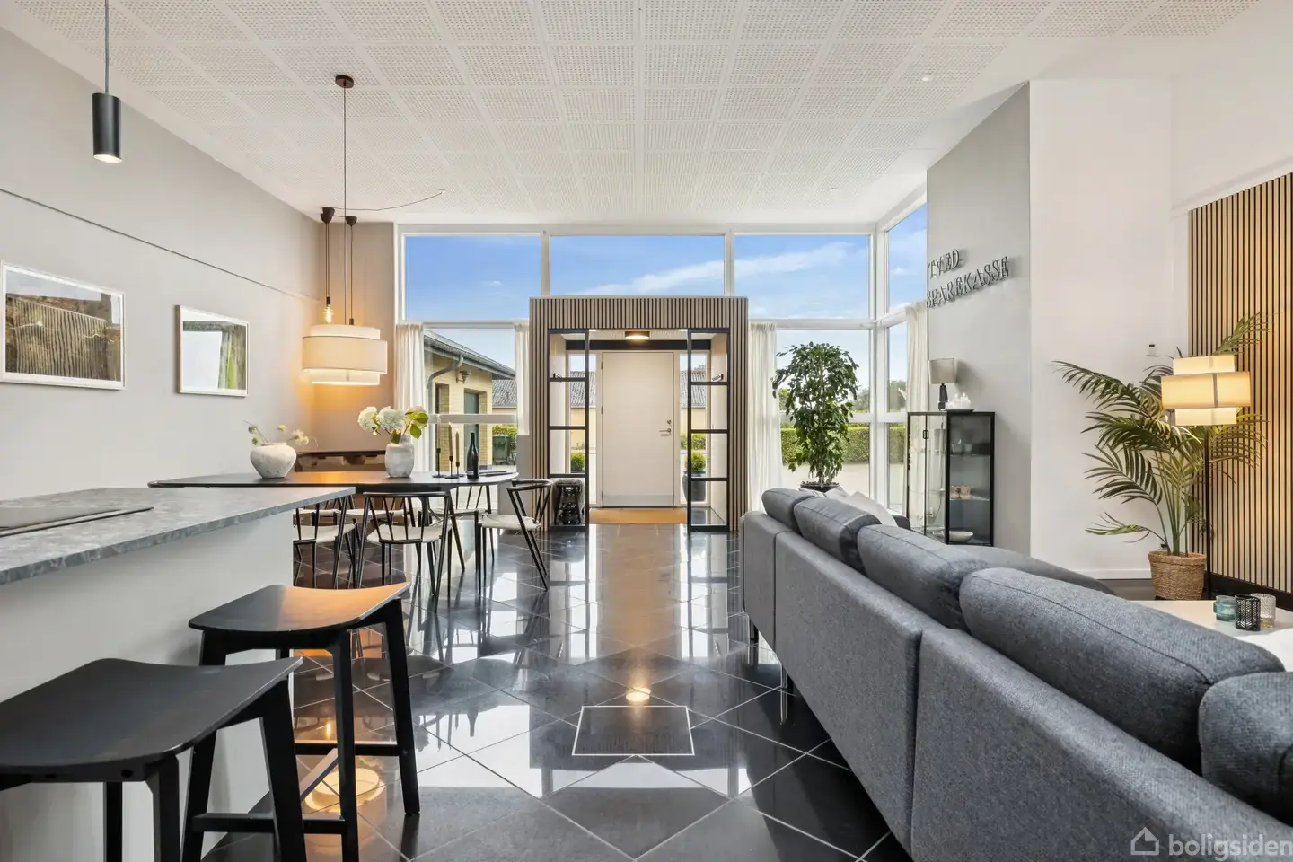 Stor og moderniseret villa med mange muligheder! – pohled 5