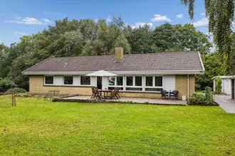 Villa på Røde Vej 1, Nybøl, 6400 Sønderborg