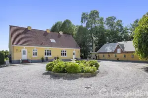 Landejendom på Sdr. Kirkevej 56, 9330 Dronninglund