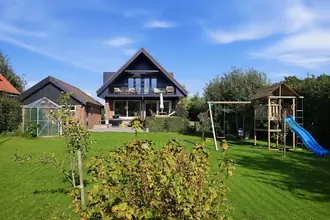 Villa på Fløjstrupvej 10, 8340 Malling