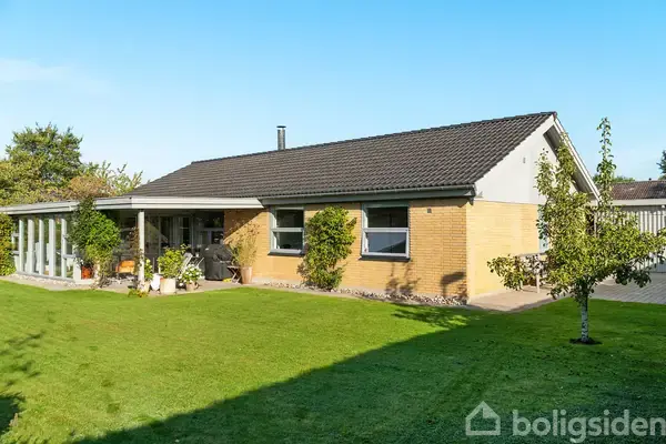 Villa på Akelejevej 3, 3450 Allerød