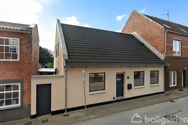 Villa på Jernbanegade 16, 9670 Løgstør