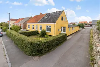 Rækkehus på Hans Rømersvej 2, Aakirkeby, 3720 Aakirkeby