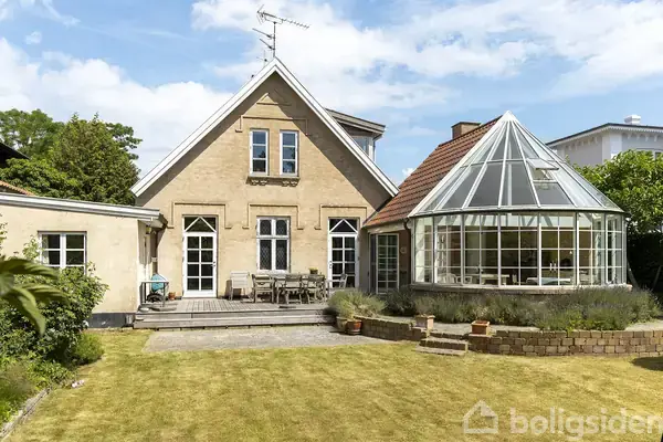 Villa på Strandhøjsvej 27, 2920 Charlottenlund