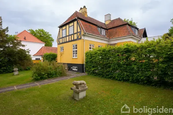 Villa på Helleruplund Alle 23, 2900 Hellerup