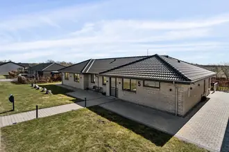 Villa på Skelbakken 5, 9320 Hjallerup