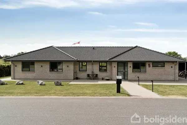 Villa på Skelbakken 5, 9320 Hjallerup