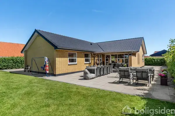 Villa på Vølundsvej 14, 7500 Holstebro