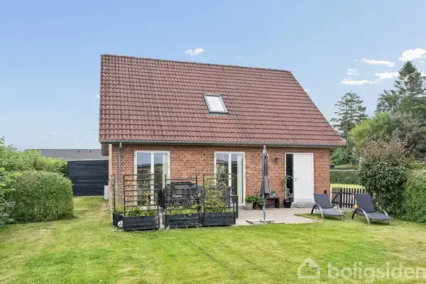 Villa på Søndergade 141, 8620 Kjellerup