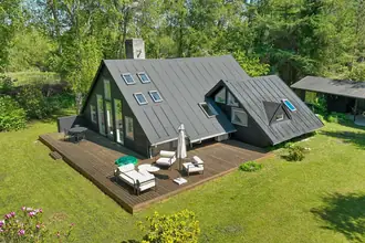 Fritidshus på Tuemosen 11, Rågeleje, 3210 Vejby