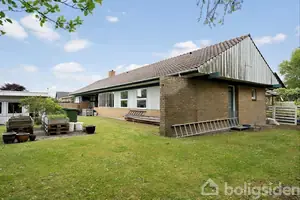 Villa på Hasselvej 21, 6705 Esbjerg Ø