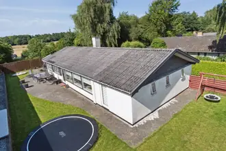 Villa på Falkevej 33, 3200 Helsinge