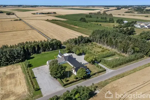 Villa på Byvasen 71, 9700 Brønderslev