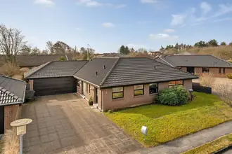 Villa på Hovmestervænget 8, Hjerting, 6710 Esbjerg V