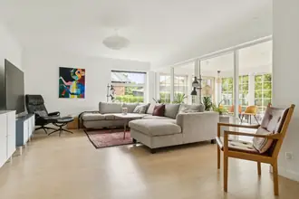 Villa på Myrholmsvej 93, 8260 Viby J