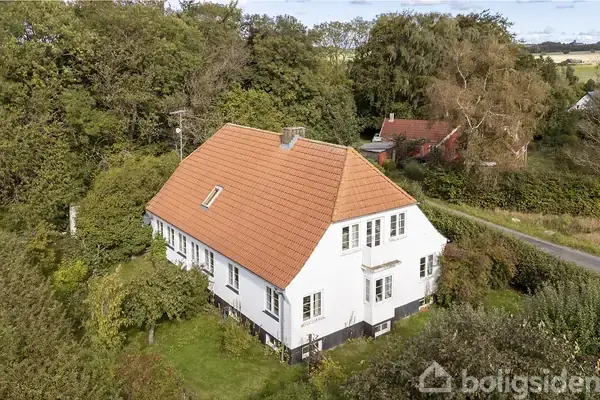 Villa på Ladegårdsvej 1, 3700 Rønne
