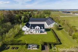 Landejendom på Nørholmsvej 121, 9000 Aalborg