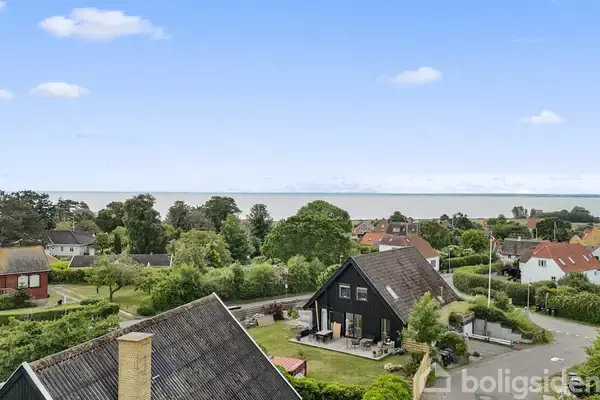 Villa på Lynæsbakken 4, 3390 Hundested