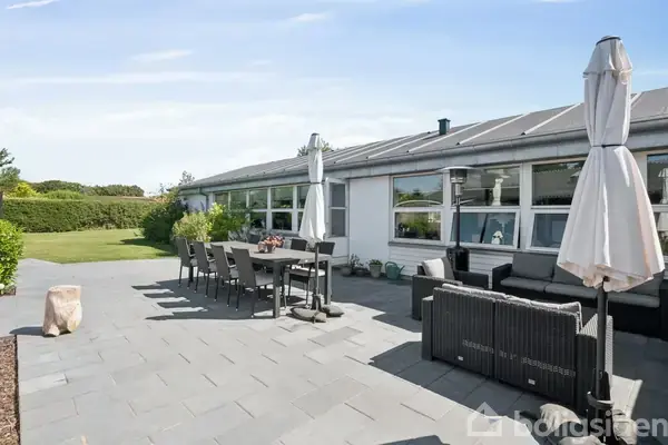 Villa på Larvikvej 6, 9800 Hjørring