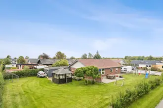 Villa på Klarinetvej 8, 8940 Randers SV