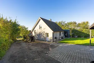 Villa på Skomagerbakken 5, Hald, 8983 Gjerlev J