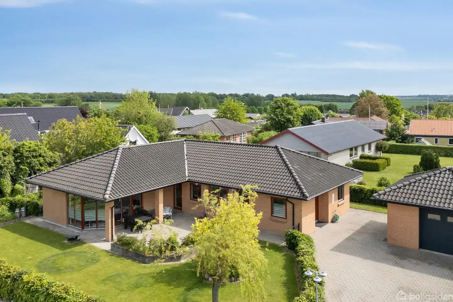 Villa på Thiesensvej 8, 8382 Hinnerup